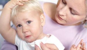 Боли в ухе у ребенка: первая помощь, что делать, лечение, причины, симптомы, признаки