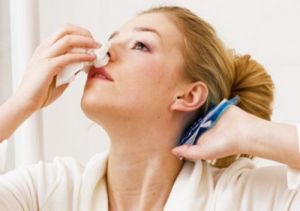 Носовые кровотечения: причины, лечение, симптомы, признаки, первая помощь