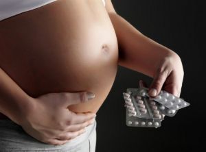 Лекарства при беременности: какие лекарства можно принимать?