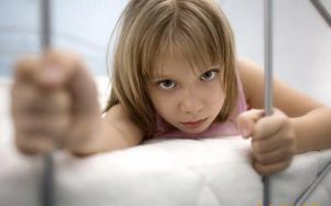 Расстройства поведения у детей и подростков: лечение, причины, симптомы