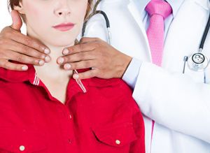 Подострый тиреоидит щитовидной железы: лечение, симптомы, последствия, диагностика