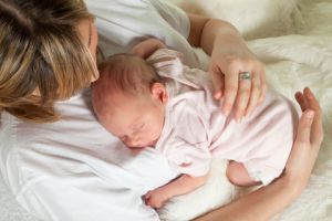 Особенности развития новорожденного ребенка: что нужно знать молодой маме