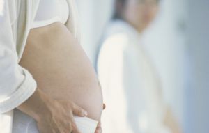 Гипотиреоз при беременности: симптомы, причины, лечение, признаки