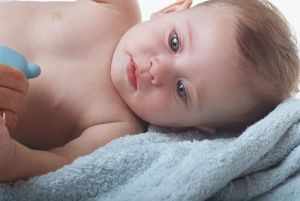 Конъюнктивит у новорожденных детей: лечение, причины, симптомы, признаки