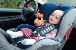 Ремни безопасности в автокресле, как правильно застегивать ребенка