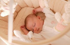 Будить ли новорожденного ребенка, как правильно разбудить
