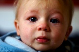 Детский плач: причины, виды