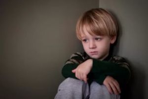 Депрессивный синдром у детей: причины, лечение, симптомы, признаки