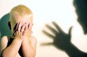 Жестокое обращение с детьми: причины, профилактика