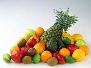 Добавляйте в рацион ребенка фрукты и овощи